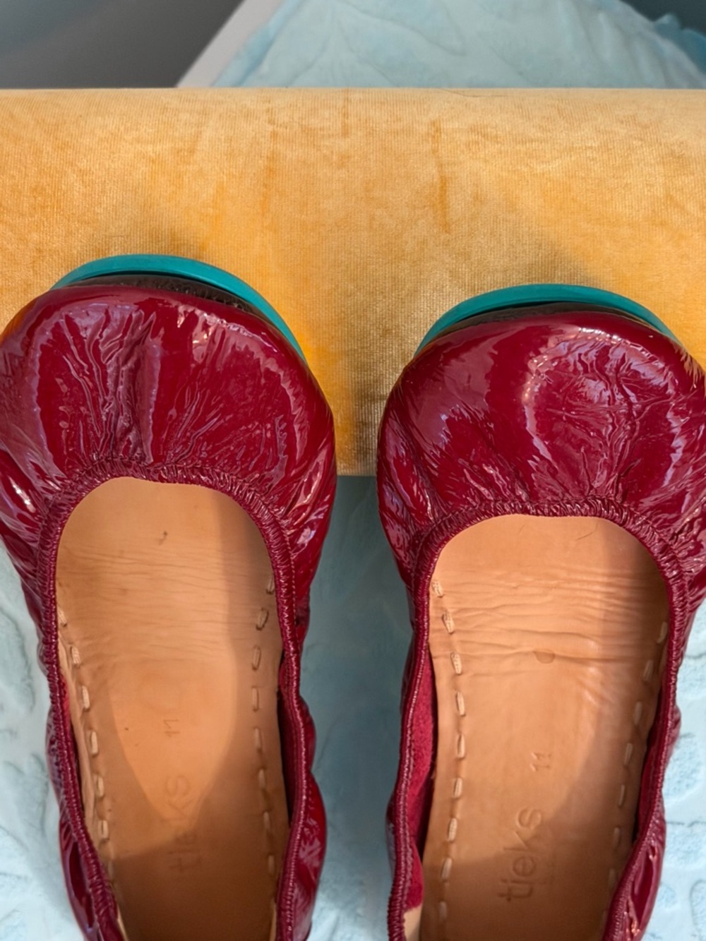 Tieks Ruby Red patent 11 EUC - Picture 3 of 9
